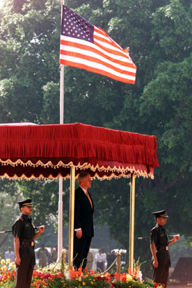 President Clinton at the official arrival ceremony, Rashtrapati Bhavan, New Delhi.
